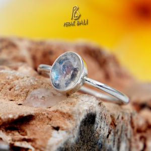 Cincin Perak Asli 925 Wanita Moonstone Natural Ovalium