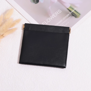 กระเป๋าใส่เหรียญ ใส่เหรียญ กระเป๋าหนัง มี 4 สี  PU แบบพกพา  เก็บเหรียญ กุญแจ หูฟัง ลิปสติก ขนาด 12*11 cm