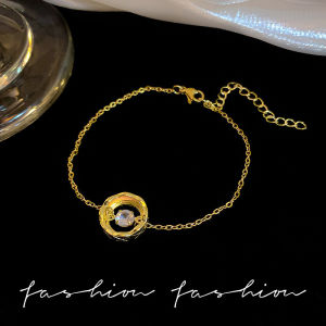 Gelang berlian zirkonia dengan pola kotak gelang modis dengan kesan elegan dan sederhana aksesori berkelas