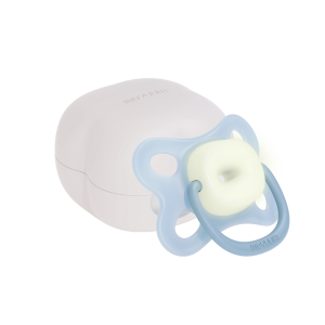 TI GIẢ SILICONE MOYUUM SOFT WING PACIFIER + CASE SIÊU NHẸ