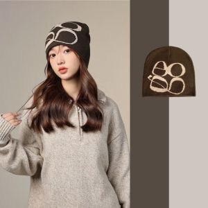 EIJINGY Y2k หมวกถักนิตติ้ง สไตล์เกาหลีแบบ หมวกกะโหลกศีรษะ หมวกถักสวมหัว กอธ หมวกสวมหัว หมวกขนสัตว์ตัวอักษร ฤดูหนาว/ฤดูใบไม้ร่วง