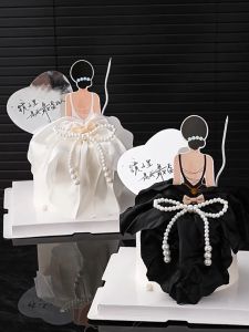 Womens Day Mothers Day Back View Dress Cake Topper Happy Mothers Day Cake Decoration 女神 女人背影 母亲节 / 三八妇女节蛋糕装饰