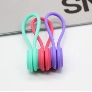 ตัวหนีบสายเคเบิลเก็บหูฟังแม่เหล็กสายม้วนสายเคเบิลซิลิโคนนิ่มที่เก็บสาย3ชิ้นสำหรับเก็บสายหูฟัง