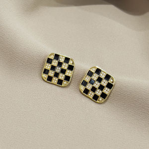 Fashionable Ring Gift S925银针黑白棋盘格矩形耳环小众设计感几何方格吊坠秋冬珍珠耳钉