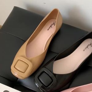 [Free Shipping] New womens summer solid color square buckle sandals shallow fashion closed-back casual flat womens shoes
