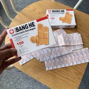 Hộp 100 Băng Cá Nhân Hàn Quốc Họa Tiết Hình Dễ Thương Siêu Dính Chống Thắm Nước - Combo 100 Miếng Băng Keo Cá Nhân Dán Vết Thương Hoạt Hình Cute