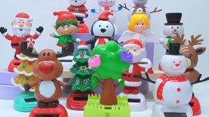 WildPioneer Solar Car Christmas Swinging Toys Ornaments Santa Claus Shaking Head Swinging Home Office Car Decors