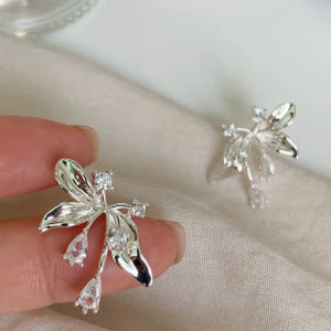 Fashionable Ring Gift 精致法式闪锆花朵耳环轻奢高级感小众超仙耳钉女温柔气质绝美耳饰