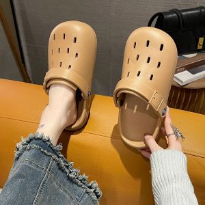 [Free Shipping] WomenS Thick-Soled Slippers Summer New Style Fashionable Outdoor Clogs Unique Street Style Beach Sandals