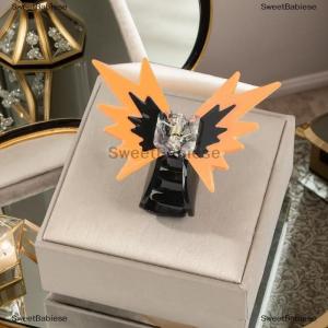 [COD] SweetBabiese Korean Acrylic Splicing Butterfly Hair Grab For Girls Hair Claw Elegant Contrast Color Hair Clip Women Hair Accessories