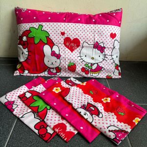 sarung bantal karakter promo