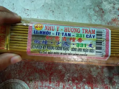 NHANG THƠM VƯƠNG KIM THÀNH cao 2 tấc ÍT TÀN ÍT KHÓI 331 CÂY ĐƯỢC NHIỀU KHÁCH TIN DÙNG