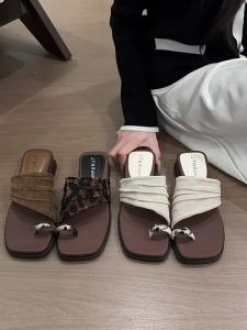 WomenS Wedge Sandals 2026 Summer New Vintage Niche Style Square-Toed Thick-Soled Slippers