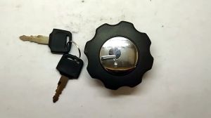 Tutup Tangki CB 100 K4 Hitam (OZAWA) - Penutup Tengki Bensin + 2 Kunci Ful Tank Cap CB