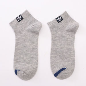 aomulei Breathable Cotton Socks for Men - Short Ankle Socks for Everyday Wear