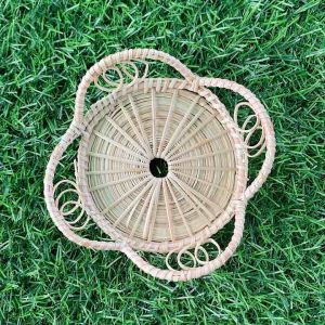 ที่รองแก้วน้ำทำจากหวายแท้100% ขนาดกว้าง11 Cm.  ทาเคลือบเงาอย่างดี เ