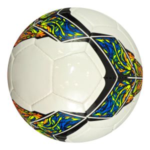 Football Professional Size 5 It has 4 layers of fabric laminated with latex that allow the ball to provide a high-quality air chamber