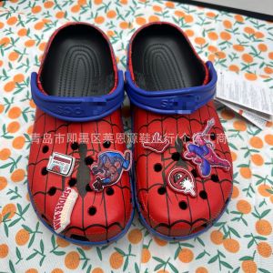 crocs New celebrity-themed second-generation classic clogs outdoor closed-toe slippers popular parent-child childrens shoes