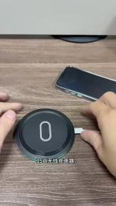 15W แท่นชาร์จไร้สายแบบกลมสำหรับเดสก์ท็อป 15 ที่ชาร์จไร้สายวัตต์พร้อมช่องระบายความร้อน เหมาะสำหรับการใช้งาน QI หูฟังสำหรับศัพท์มือถือ