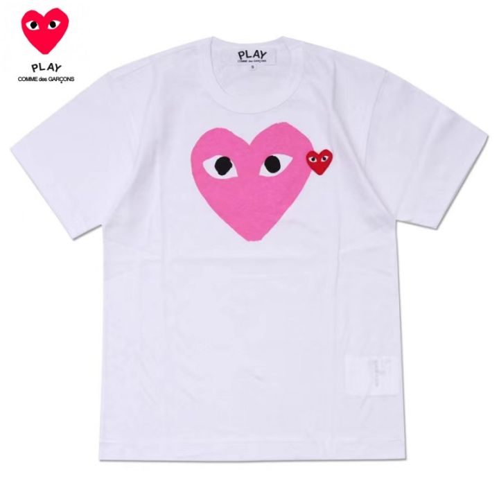 เสื้อยืดแฟชั่นสำหรับผู้หญิงและผู้ชายลายหัวใจสีแดงเล็กๆสีดำขาตั้งกล้องรูปแบบคู่รักเสื้อคู่สไตล์ COMME Des GARCONS ผ้าฝ้ายเสื้อผ้าผู้หญิงเสื้อแขนสั้น