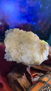 ổ đá Thạch Anh trắng lấp lắm năng lượng vũ trụ ms 228