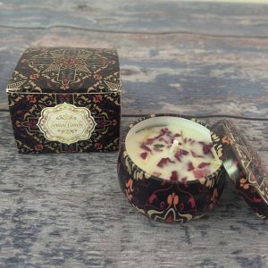 Nến sáp đậu nành thơm thanh lịch với hoa khô trong hộp mạ thiếc trang trí