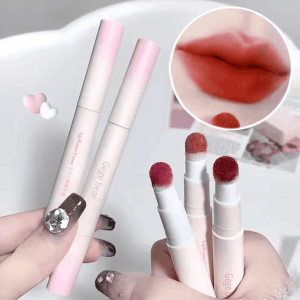 Lip Cream Bedak Matte Musim Dingin Warna Brick Red Mencerahkan Lembut Mudah Diaplikasikan Aman Untuk Bibir Sensitif