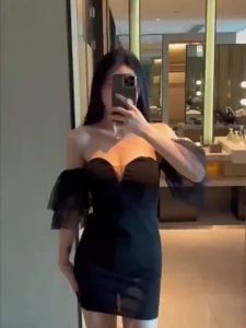 《720》ชุดทำงานแฟชั่นสตรี ชุดราตรี ชุดเดรสสั้นเซ็กซี่ ชุดทำงานสไตล์ใหม่ ชุดทำงานสั้น ชุดทำงานแฟชั่นฤดูใบไม้ผลิ 2025