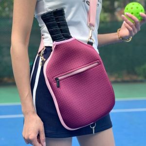 SERAPHYXO Chống thấm nước Túi đeo chéo Pickleball Dung lượng lớn Đóng cửa bằng khóa kéo Túi vợt Pickleball Túi đeo vai Dây đeo có thể điều chỉnh Bọc vợt Pickleball Ngoài trời