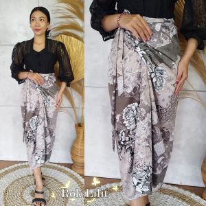 Rok lilit motif batik bawahan kebaya modren