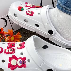 [Free Shipping] Cartoon Pink Bear Thick-Soled Clogs for Women Beach Outdoor Closed-Toe Sandals 2025 New Model