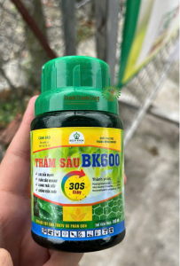 Chất phù trợ trong nông nghiệp THẤM SÂU BK600 chai 100ml - Thấm sâu 30 giây loang trãi đều chống rửa trôi