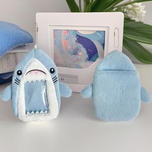 Vui vẻ cá mập sang trọng bảo vệ sinh viên ảnh tay áo để lưu trữ an toàn và hấp dẫn thẩm mỹ trong bất cứ dịp nào