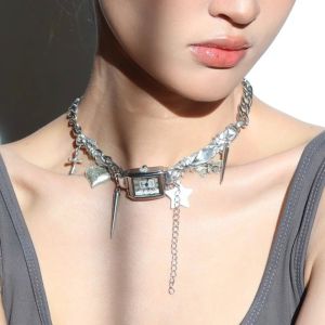 BELLEMODE ไม้กางเขนแบบไขว้ สร้อยโชคเกอร์ รูปหัวใจ ดาวดาวดาว สร้อยคอหมุดแบบกอธิค บุคลิกภาพที่ดี ผีเสื้อรูปผีเสื้อ สร้อยคอ Y2K มีพู่ห้อย สำหรับผู้หญิง