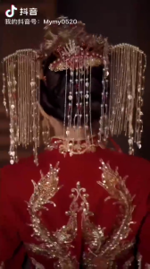 Stunning Bridal Headpiece with Phoenixes Motifs and Delicate Tassels for Chinese Themed Weddings and Celebrations