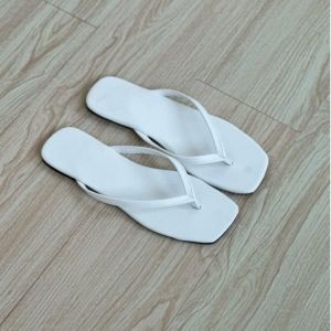 Sandal Wanita Jepit Terbaru Nyaman Sendal Teplek Cewek Viral Empuk Tali Flat - Shahinaz Collection