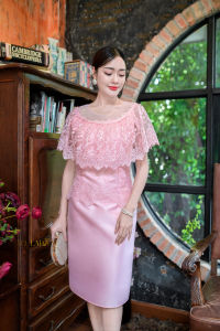 All Ladies เดรสลูกไม้ผ้าไหมไทยไหล่ระบาย