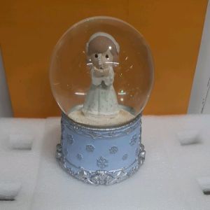Musical Waterball Snow Globe Angel with Snowflakes Precious Moments