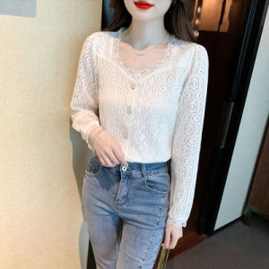 แฟชั่นเสื้อแขนยาวลูกไม้ผู้หญิงใหม่ลูกไม้คอวีแขนยาวย้อนยุคเสื้อกลวง