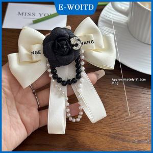 【E-WOITD】 เข็มกลัดดอกไม้คาเมลเลียเนคไทโบว์สีดำลายดอกไม้คาเมลเลียผูกโบว์เสื้อเชิ้ตอเนกประสงค์ปกเสื้องานแต่งงานสำหรับผู้หญิง