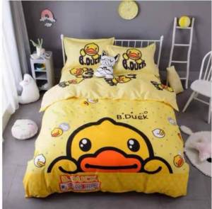 ชุดเครื่องนอนครบชุด 6 ชิ้น ลายเป็ดเหลือง การ์ตูน ขนาด 6 ฟุต / 5ฟุต / 3.5 ฟุต ผ้าปูที่นอน + ผ้านวม ปลอกหมอน ปลอกหมอนข้าง เก็บเงินปลายทาง