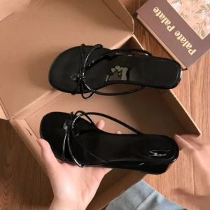 [Free Shipping] Retro Niche Flip-Flops For Women Summer Outdoor Wear Gentle Vacation Sandals Open-Toe Sandals