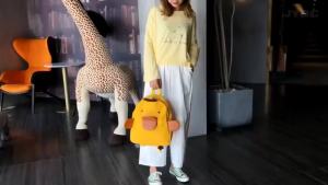 COD 2024 Beg Sekolah Lapang Kartun Beg Galas Itik Kuning Kecil Bera Baru Beg Wanita Comel Beg Sekolah Itik Beg Galas Comel  Sem