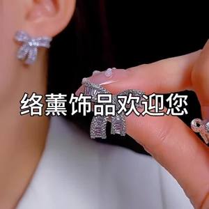 Silver needle zirconia zirconia Heavy-duty elegant earrings with zircon inlay French romantic three-dimensional flower stud earrings