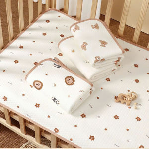 Tấm Lót Chống Thấm Cho Bé 50x70cm Cotton Mềm Mại Thoáng Khí Thấm Hút Tốt Họa Tiết Hàn ngẫu nhiên