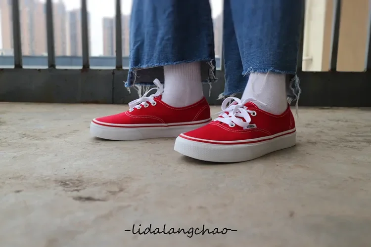 Vans low best sale red