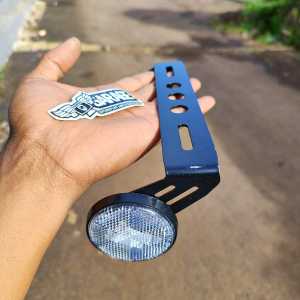 dudukan plat nomer belakang set mata kucing PUTIH braket plat no variasi universal semua motor plat kualitas bagus