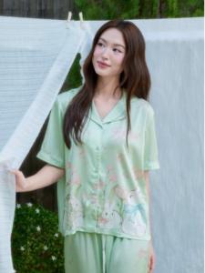 Bộ Pijama Lụa Nữ Tay Ngắn Thiết Kế Bunny Màu Xanh Lá – Đồ Ngủ Pyjama Thiết Kế Sang Trọng ELRever - 0425S33