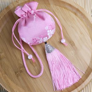 CRNGW Retro Pattern Plum Flower Sachet Dragon Boat Festival Bag Jewelry Packaging Chinese Style Sachet Retro Small Pouch Jewelry Storage Bag Bedroom Decoration