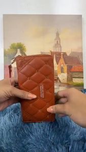Womens long Wallet Fashion Embroidered Heart-Shaped mobile phone bag with Multiple Card Slots and Zipper Closure